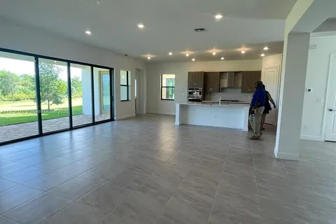 12535 N Parkland Bay Trl, Parkland FL 33076