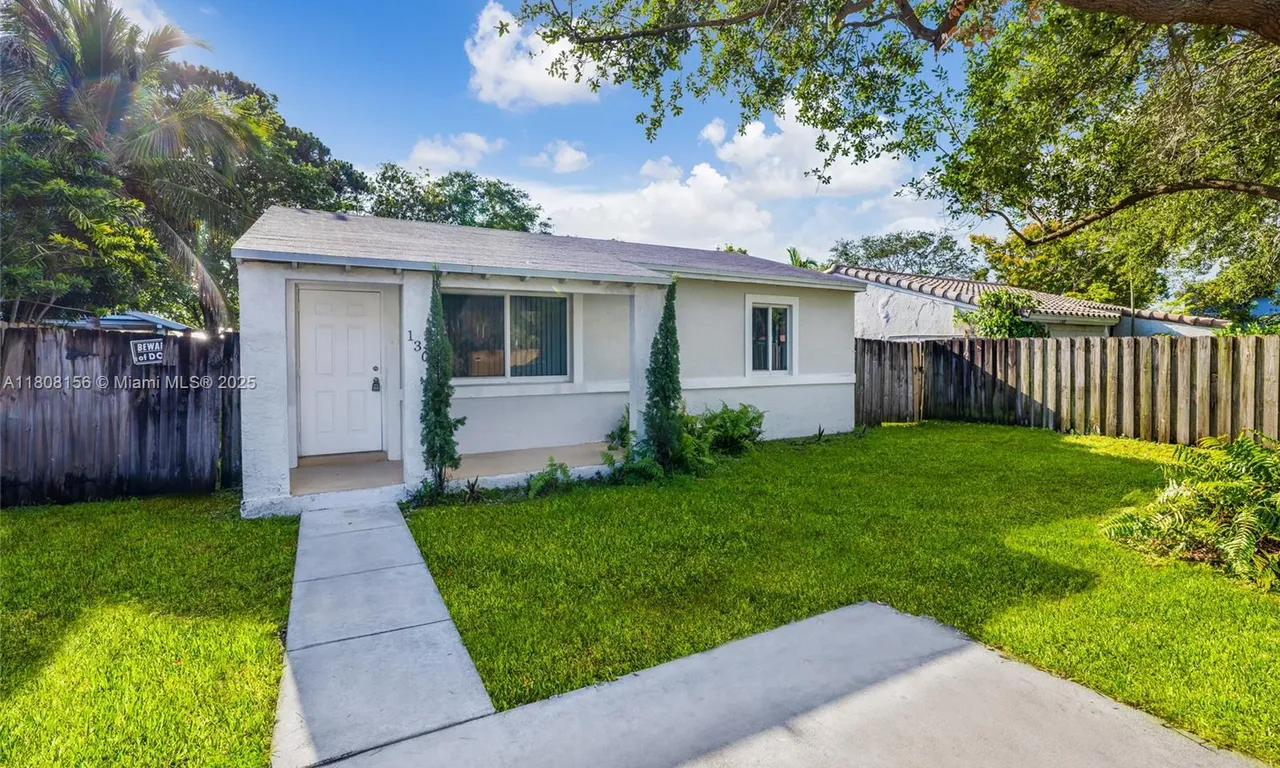 1304 NW 6th Ave, Fort Lauderdale FL 33311