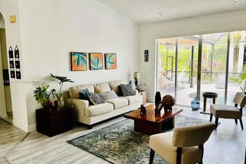 1987 S Landing Way, Weston FL 33326
