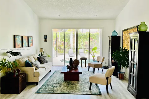 1987 S Landing Way, Weston FL 33326