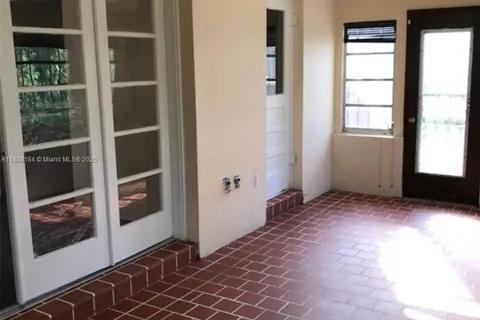 1745 NW 47th St, Miami FL 33142