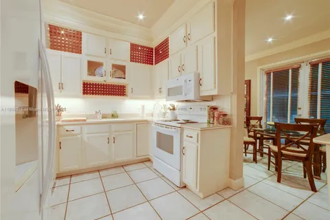 602 Malaga Ave # B, Coral Gables FL 33134