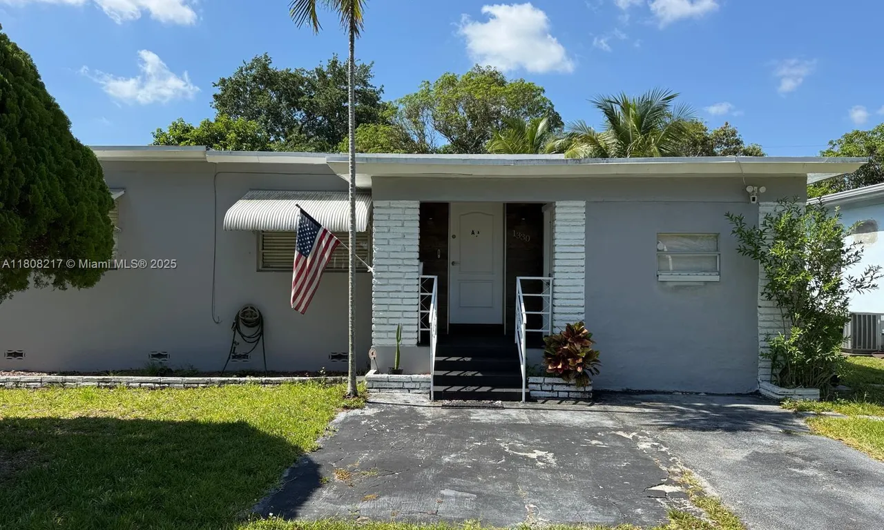1330 NE 133rd St # A, North Miami FL 33161