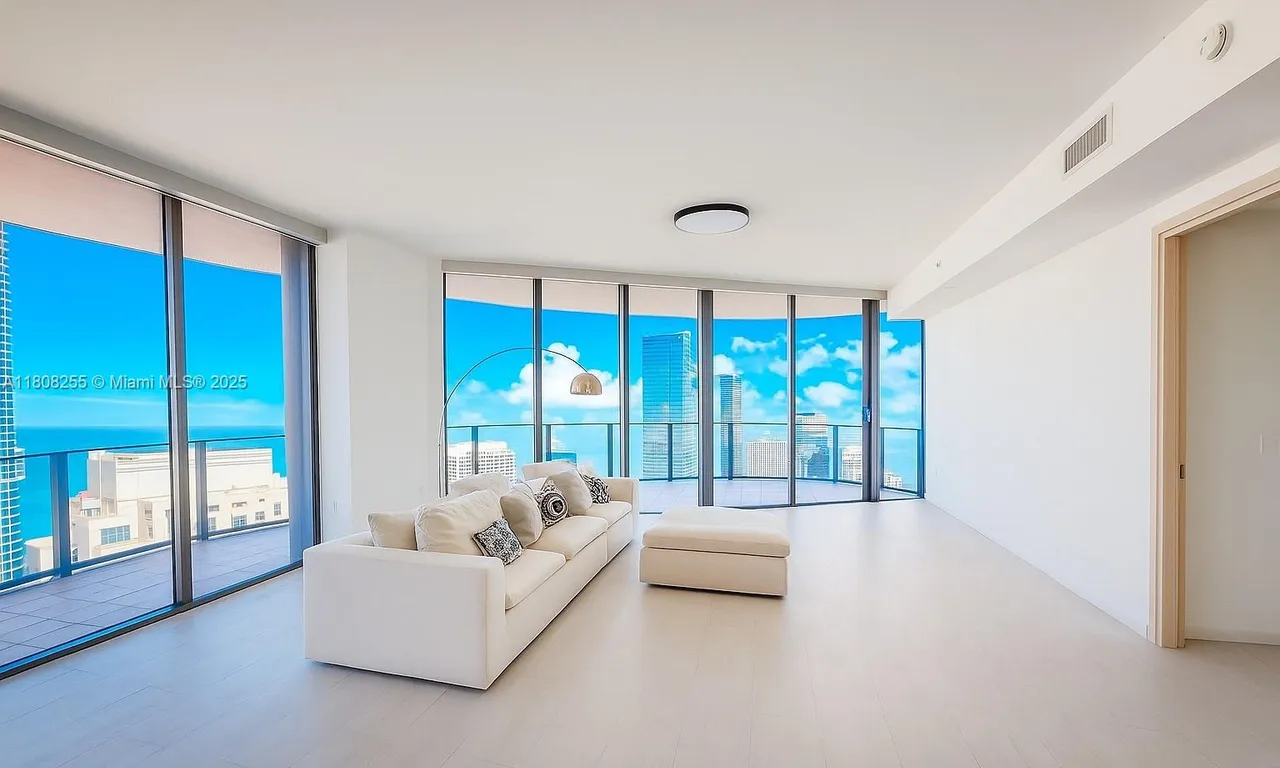 1000 Brickell Plz, Miami FL 33131
