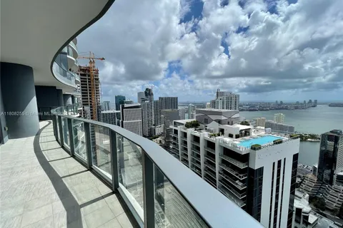 1000 Brickell Plz, Miami FL 33131