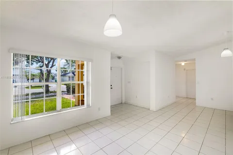 1062 NW 134th Pl, Miami FL 33182