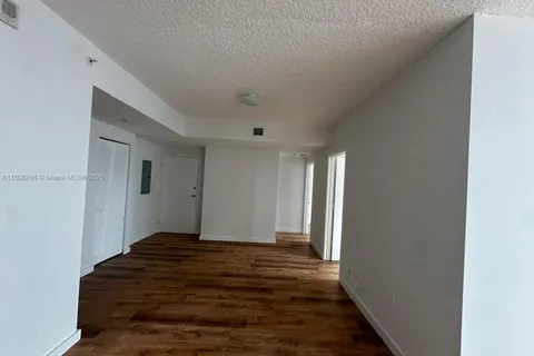 601 NE 23rd St, Miami FL 33137