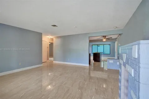 2890 SW 9th St, Fort Lauderdale FL 33312