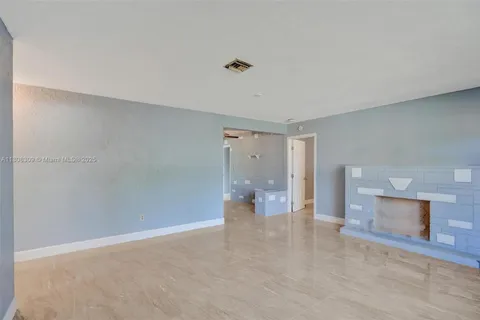 2890 SW 9th St, Fort Lauderdale FL 33312