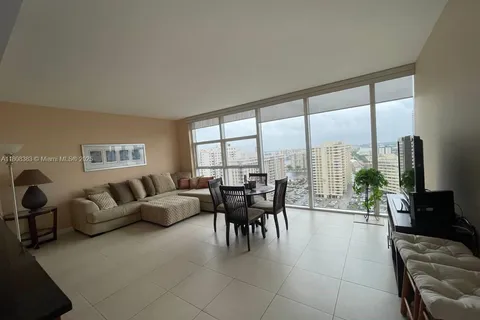 1830 S Ocean Dr # 1807, Hallandale Beach FL 33009