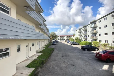 13215 NE 6th Ave # 309, North Miami FL 33161