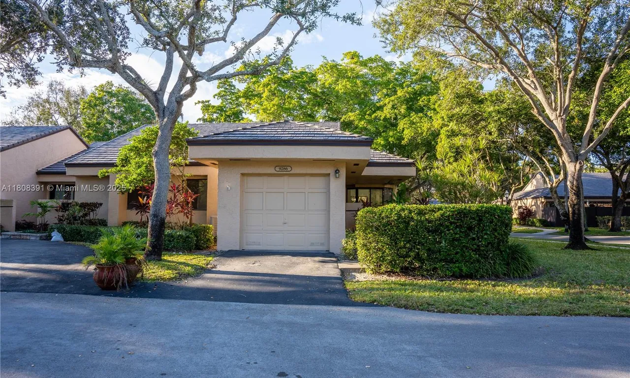 9286 N Chelsea Dr N, Plantation FL 33324