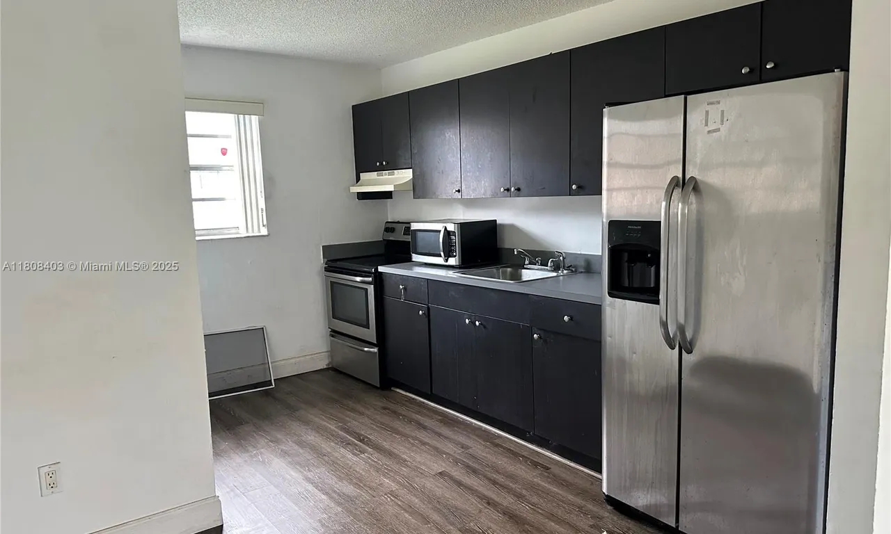 11465 SW 215th St # 11465, Miami FL 33189