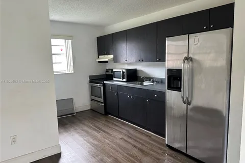 11465 SW 215th St # 11465, Miami FL 33189