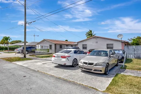 11465 SW 215th St # 11465, Miami FL 33189