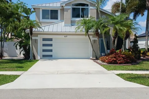 612 SW 179th Ave, Pembroke Pines FL 33029