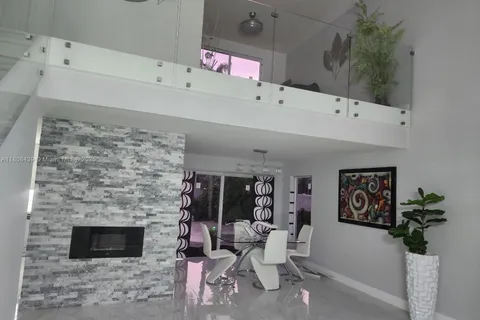 612 SW 179th Ave, Pembroke Pines FL 33029