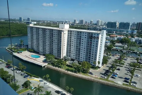 500 Bayview Dr # 2031, Sunny Isles Beach FL 33160