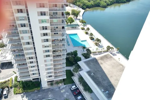 500 Bayview Dr # 2031, Sunny Isles Beach FL 33160