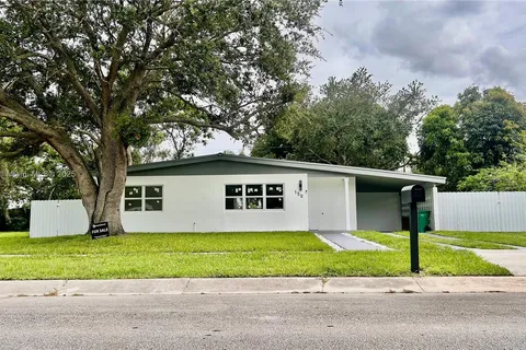 150 SE Castana Ct, Port St. Lucie FL 34983