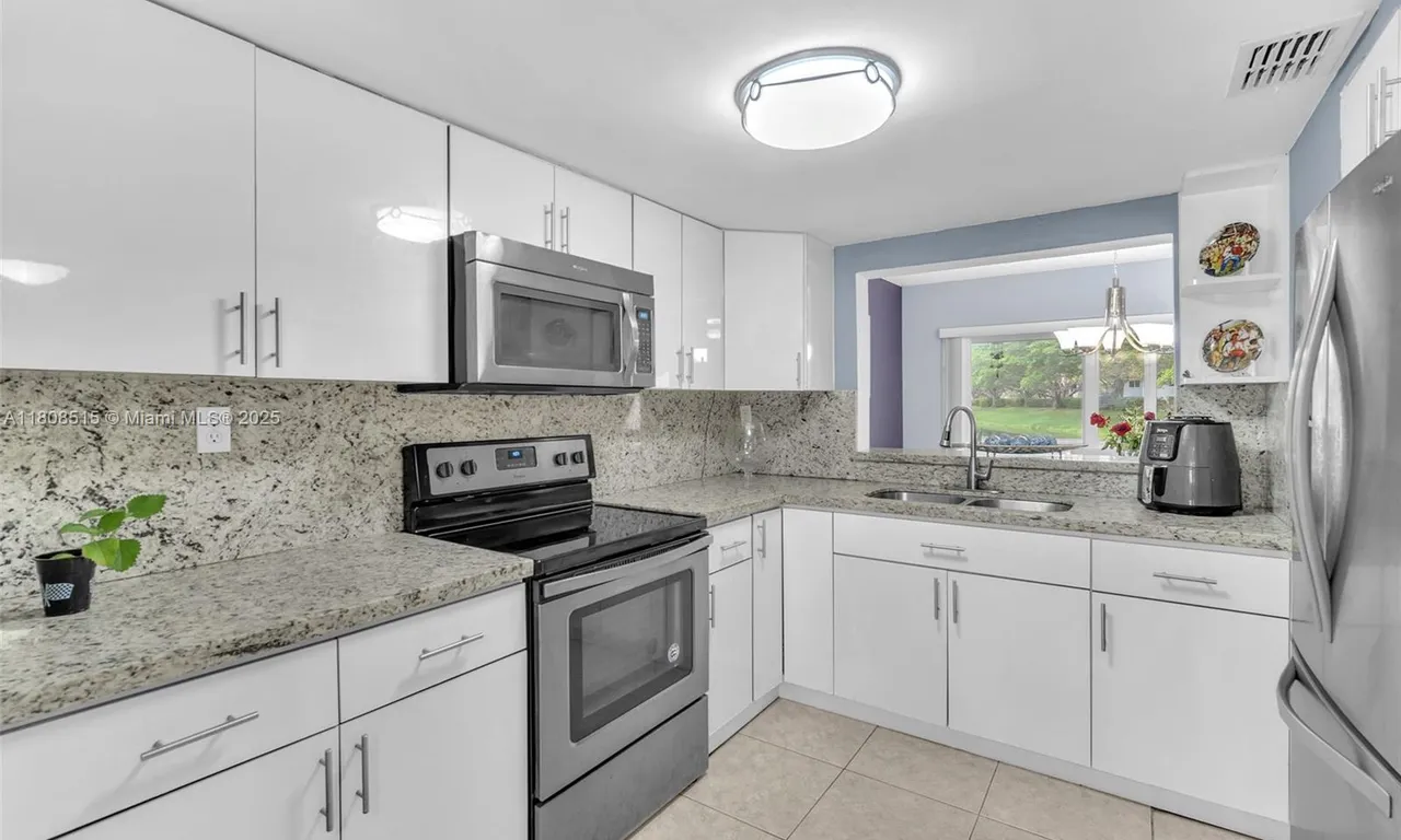 821 NW 91st Ter # 821, Plantation FL 33324