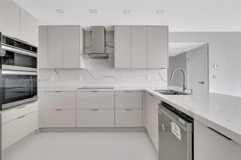 20379 W Country Club Dr # 1233, Aventura FL 33180