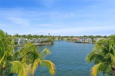 20185 E Country Club Dr # 505, Aventura FL 33180