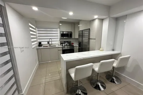 1140 Independence Trl # J, Homestead FL 33034