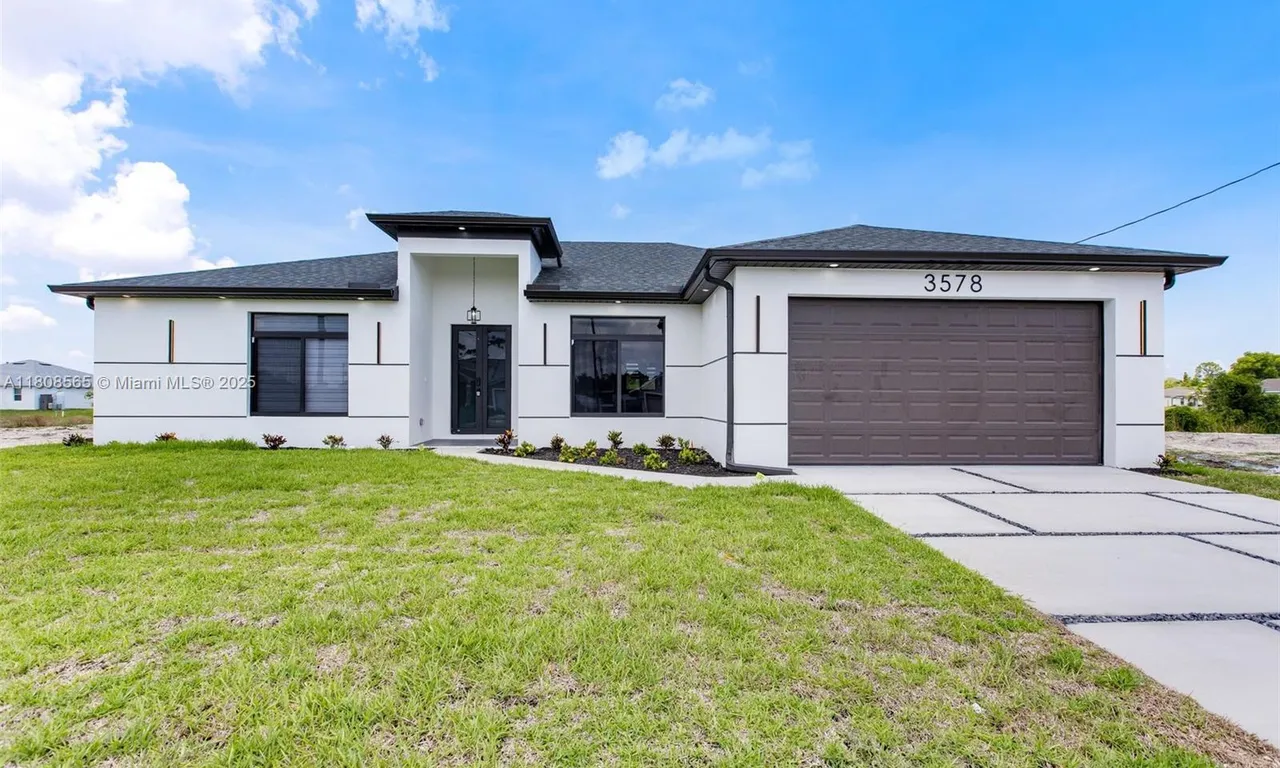 3578 NE 9TH PL, Cape Coral FL 33909