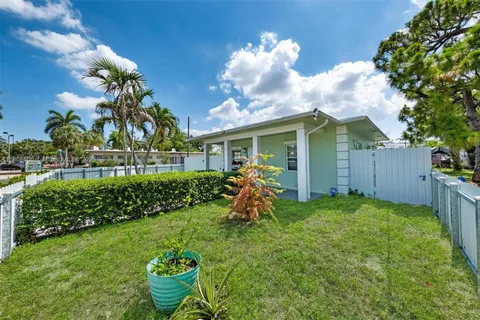 844 NW 15th Ave, Fort Lauderdale FL 33311
