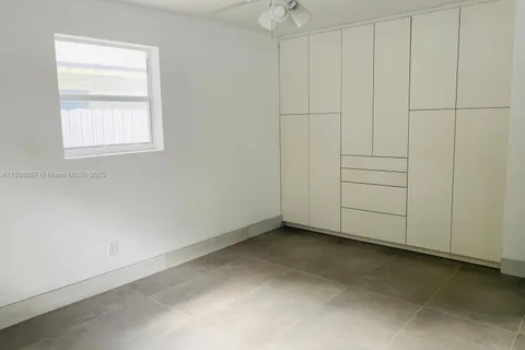 2820 NW 14th Ct, Fort Lauderdale FL 33311