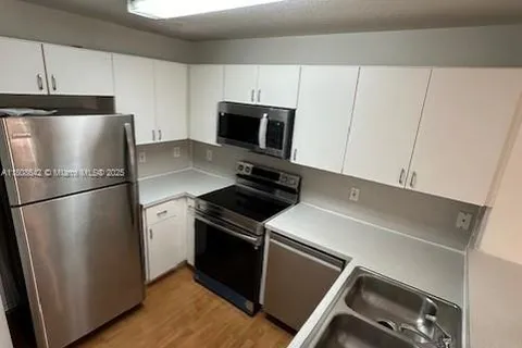 11479 NW 60th Ter # 372, Doral FL 33178