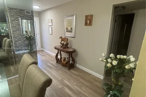 2929 SE Ocean Blvd # 3, Stuart FL 34996