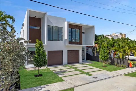 2839 SW 25 st, Miami FL 33133