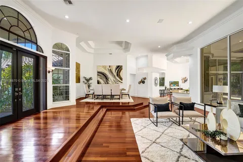 169 Dockside Cir, Weston FL 33327