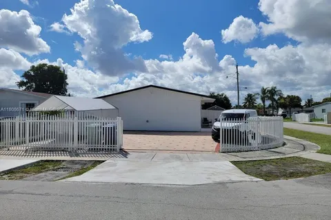 4480 NW 170th St # 4480, Miami Gardens FL 33055