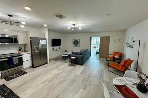 19380 NE 26th Ave # 301, Miami FL 33180