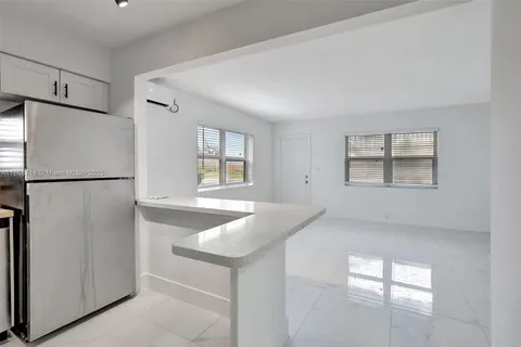 1520 NE 56TH ST # 2, Fort Lauderdale FL 33334