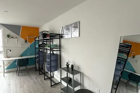 19380 NE 26th Ave # 305, Miami FL 33180