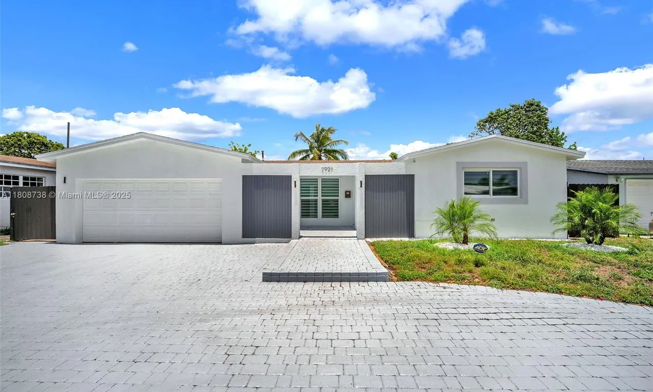 7921 Dilido Blvd, Miramar FL 33023