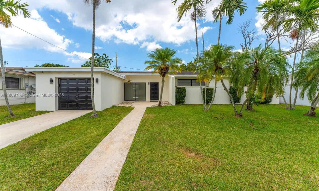 17761 SW 113th Ct, Miami FL 33157
