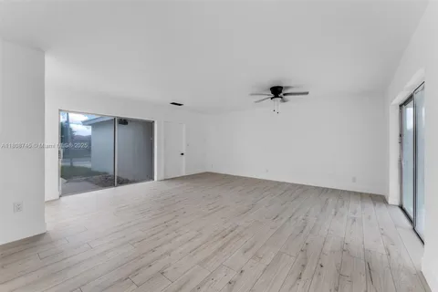 17761 SW 113th Ct, Miami FL 33157