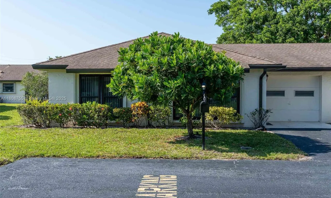 10198 Dovewood Ln # A, Boynton Beach FL 33436