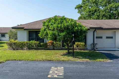 10198 Dovewood Ln # A, Boynton Beach FL 33436