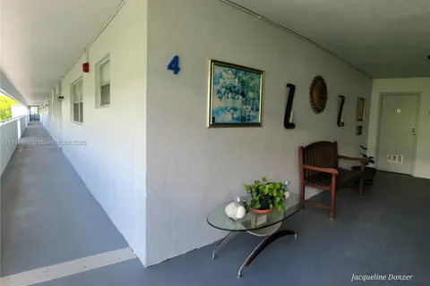 3600 NE 170th St # 404, North Miami Beach FL 33160