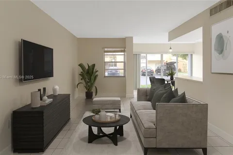9300 W Flagler St # 112D, Miami FL 33174