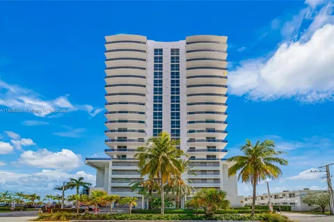 7901 Hispanola Ave # 1605, North Bay Village FL 33141