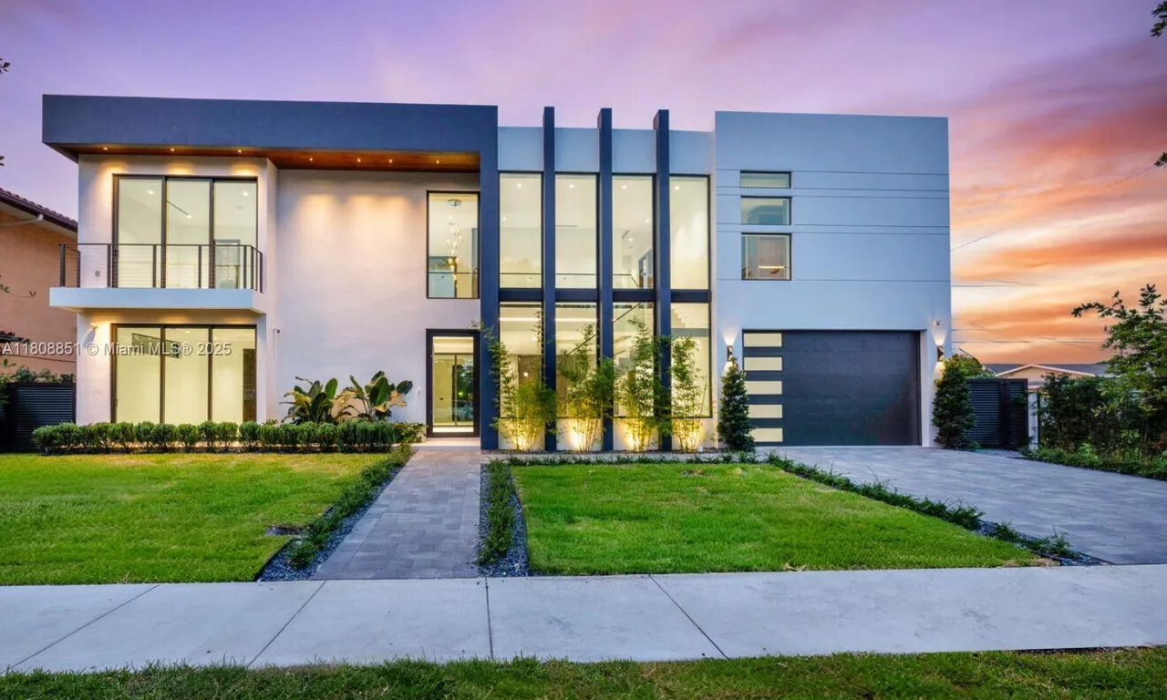 4231 SW 11th St, Miami FL 33134