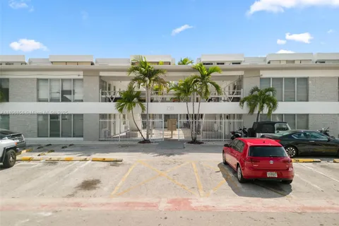 7311 Gary Ave # 5, Miami Beach FL 33141