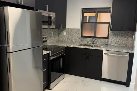 3043 Riverside Dr # 222, Coral Springs FL 33065